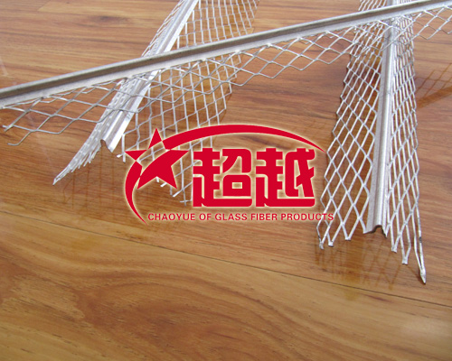 鋁合金護(hù)角主要用于墻角，保護(hù)墻角用鋁合金護(hù)角規(guī)格：21x21x0.35x2400/3000；25x25x0.35x2400/3000；30x30x0.35x2400/3000；40x40x0.35x2